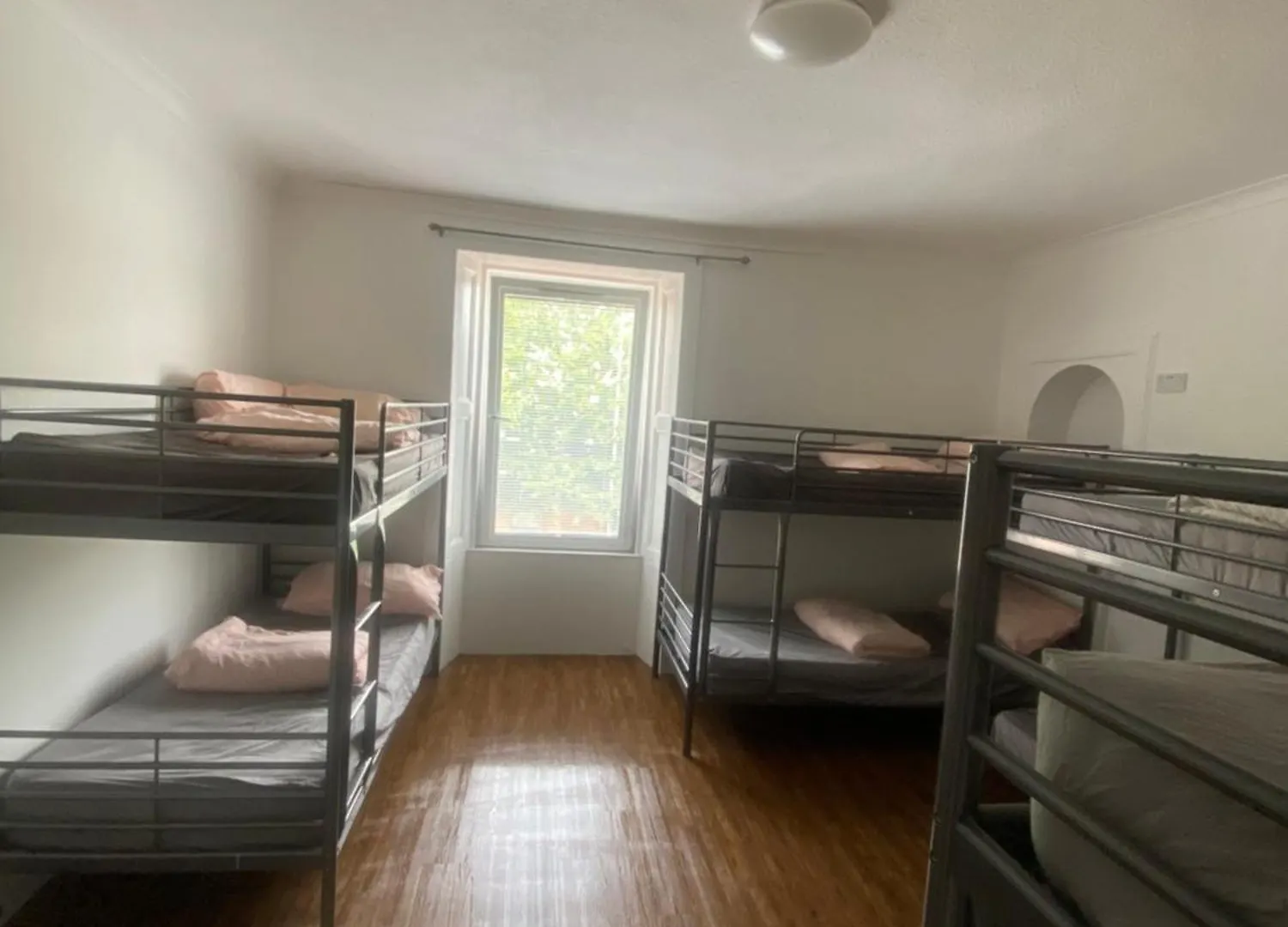 Edinburgh West Side Hostel 0*,  United Kingdom
